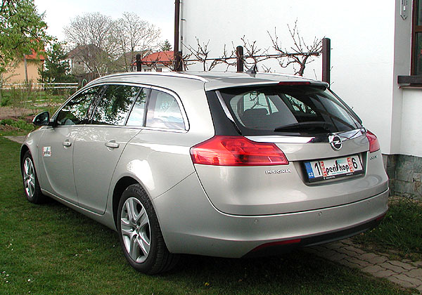 Elegantní kombi Opel Insignia Sports Tourer ecoFLEX Edition v redakčním testu