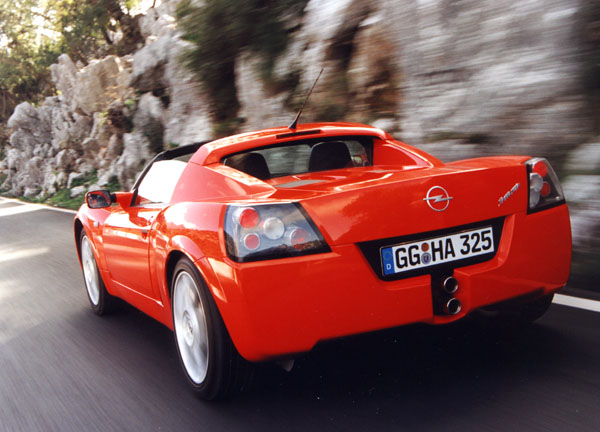 Opel Speedster: dokonalý požitek z jízdy