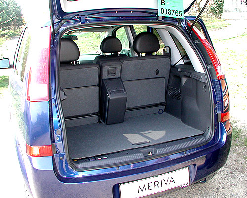 Nová pětimístná Opel Meriva představena ve výstavní premiéře na brněnském autosalonu
