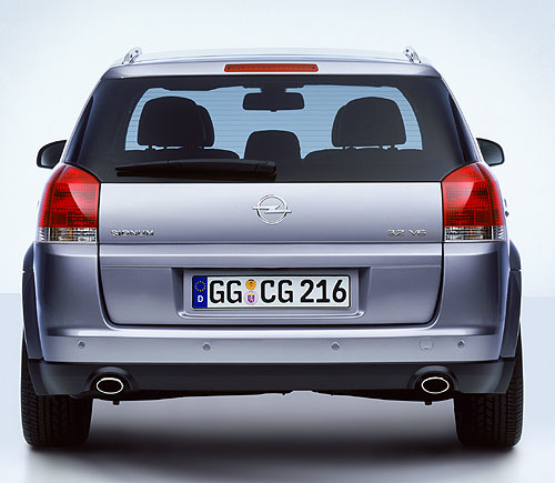 Nový Opel Signum: přizpůsobivý, inovativní, osobitý model