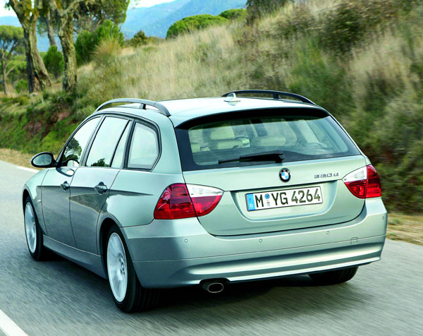 Nové BMW řady 3 Touring do prodeje 17. října 2005