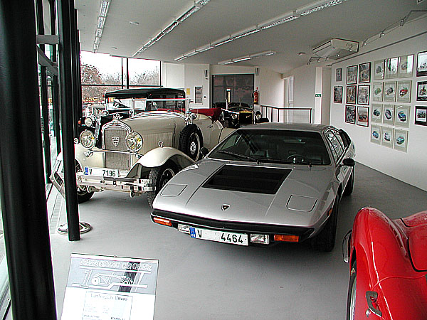 Galerie PRAGUE CLASSIC CAR CENTRE v Praze na Smíchově