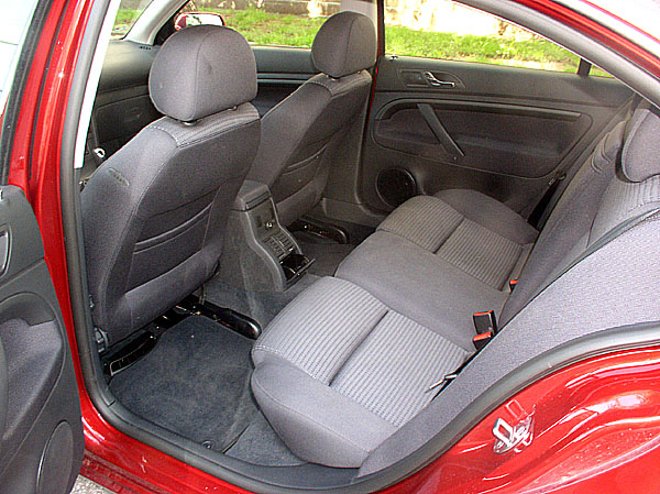 Test: Škoda Superb 1.9 Tdi - pohodlí a spotřeba