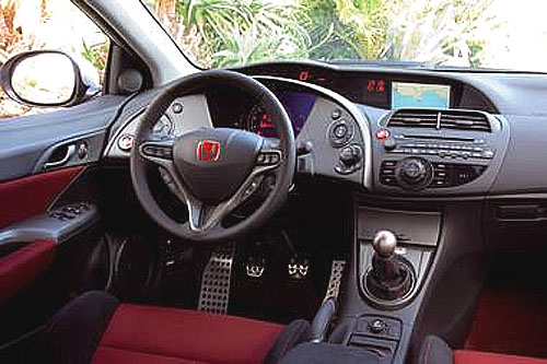 Honda: řada Civic se rozšiřuje o nové výrazné sportovní verze Type S a Type R