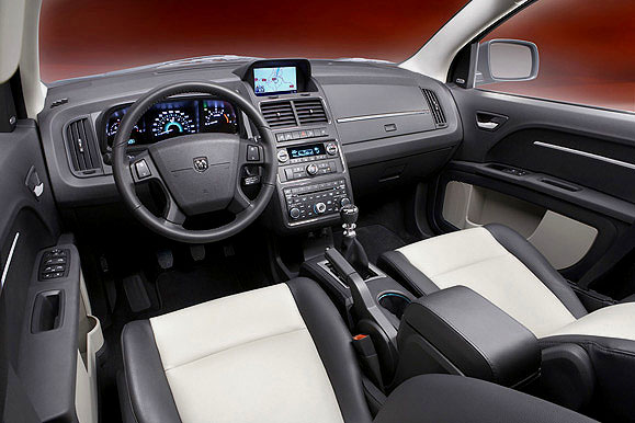 Nový Dodge Journey se sebevědomým designem, praktický, bezpečný, prostorný s variabilním vnitřním uspořádáním 