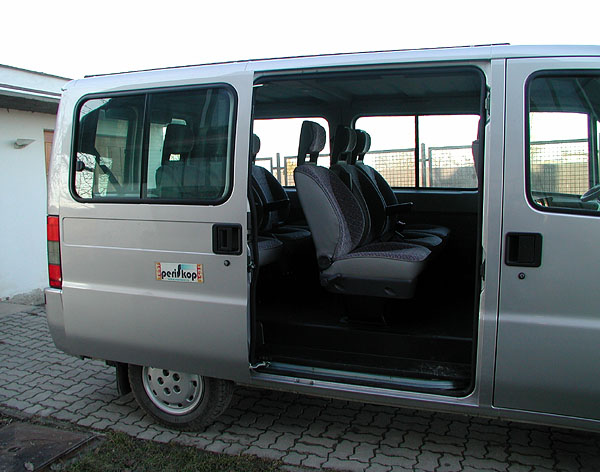 Peugeot Boxer minibus s novým motorem v testu redakce