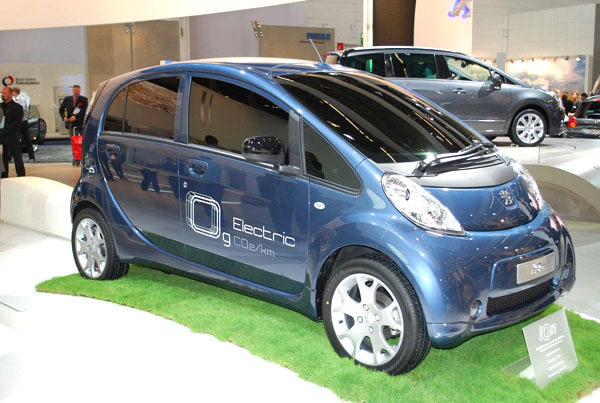 V roce 200. výročí od svého založení Peugeot zrychluje svou ofenzívu ve prospěch budoucí mobility