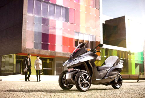 V roce 200. výročí od svého založení Peugeot zrychluje svou ofenzívu ve prospěch budoucí mobility
