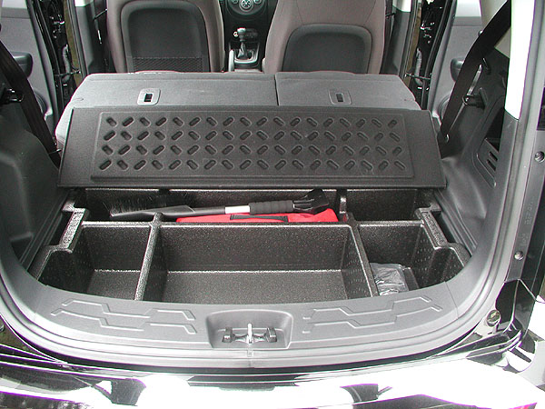 Kia Soul – nový model kategorie crossover, který kombinuje prvky vozů segmentu B, MPV a SUV v testu redakce