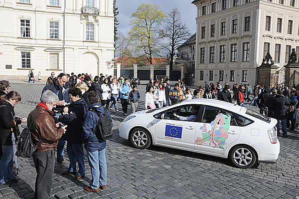 Toyoty Prius úspěšně zakončily evropskou hvězdicovou jízdu na probíhající autosalon v německém Lipsku
