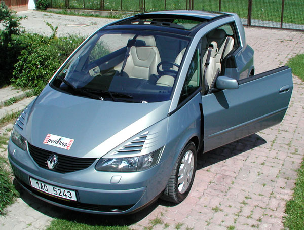 Renault poprvé v České republice překročil hranici 10 000 prodaných vozů