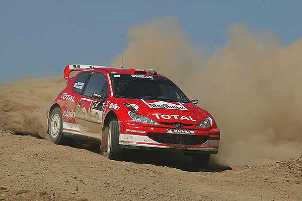 Peugeot mění druhého jezdce svého rallye týmu na 307 WRC