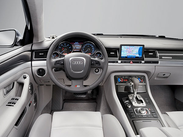 Luxusní Audi S8 na český trh
