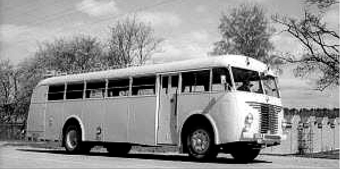 Rok 1911 -2011: 100 let autobusů a autokarů Scania Rok 1911 -2011: 100 let autobusů a autokarů Scania