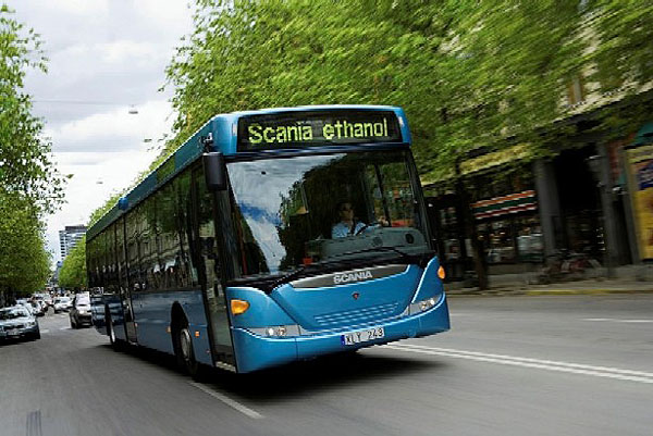 Scania na mezinárodním veletrhu užitkových vozidel AUTOTEC v červnu 2008 v Brně