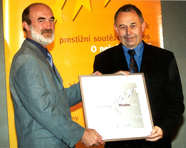 Cenu v soutěži Rhodos 2002 za nejpůsobivější firemní image získal Shell