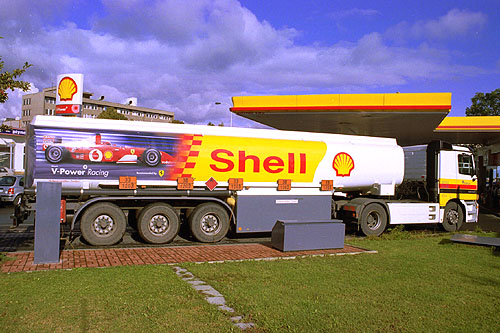 Ferrari Vám veze Shell V-Power!