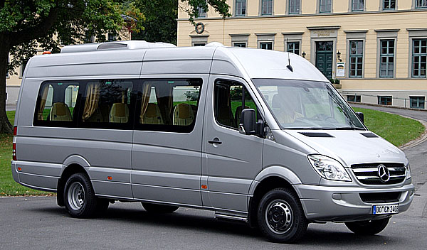 Podrobně o minibusech Mercedes-Benz: Sprinter City, Transfer, Travel a Mobility