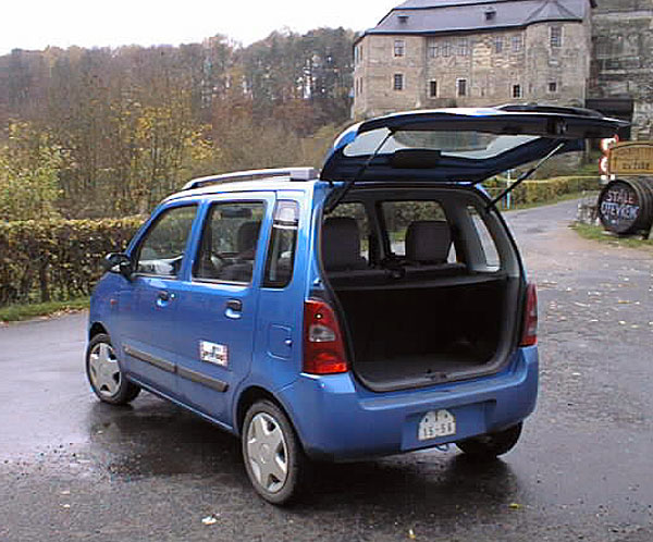Suzuki Wagon R+ je uvnitř větší než zvenku