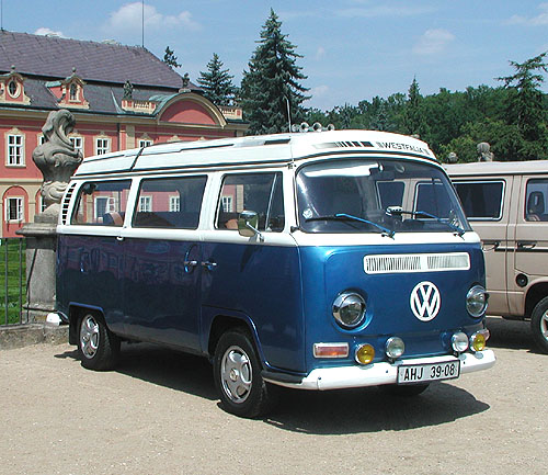 Nový VW Transportér a nový VW Multivan byly představeny minulý týden novinářům, v pátek 20. června byl zahájen v ČR jejich prodej