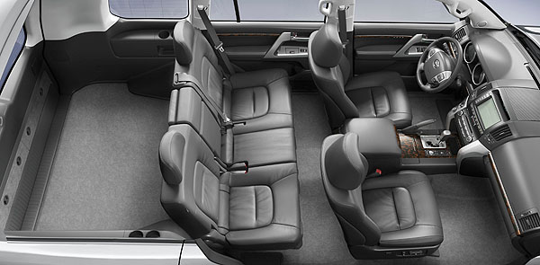 Toyota Land Cruiser V8 - nová osmá generace na našem trhu (velmi podrobný popis)