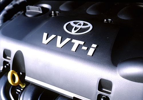 Toyota Yaris a Yaris Verso 2003 v březnu do prodeje v ČR