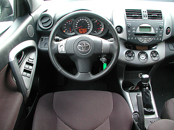 Nová Toyota RAV4 v redakčním testu