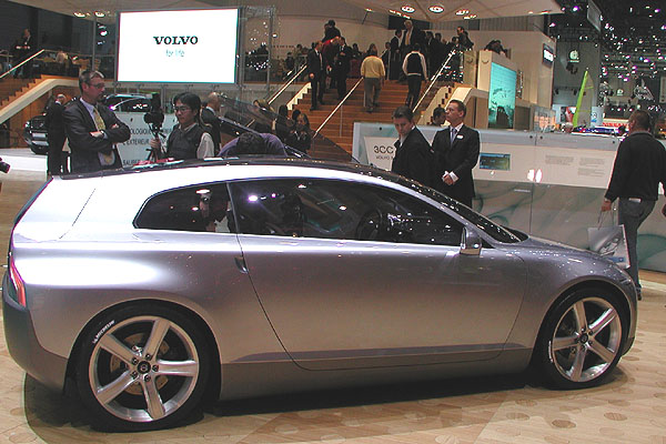 Osobní koncept Volvo 3CC poprvé představen evropské veřejnosti na Ženevském autosalonu