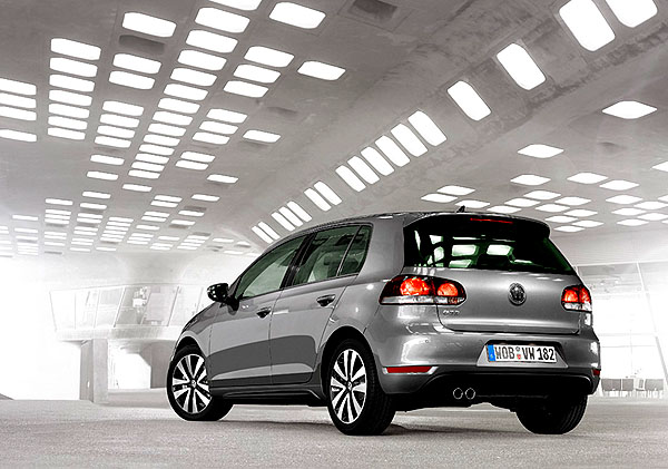 Nový sportovní Volkswagen Golf GTD představen na veletrhu AMI v Lipsku Nový sportovní Volkswagen Golf GTD představen na veletrhu AMI v Lipsku