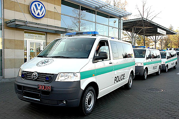 Třicet VW Transporterů pro Policii České republiky