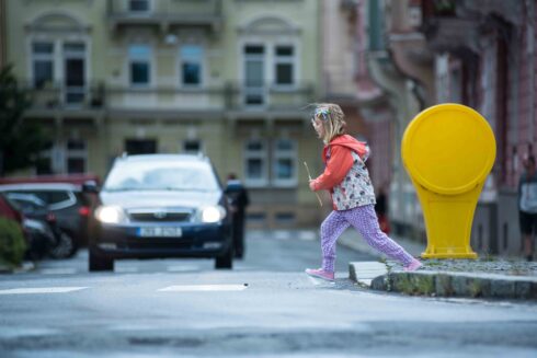 Autoperiskop.cz  – Výjimečný pohled na auta - Umíte pomoci při nehodě na přechodu? Nová simulace dopravní nehody pomůže se správným postupem