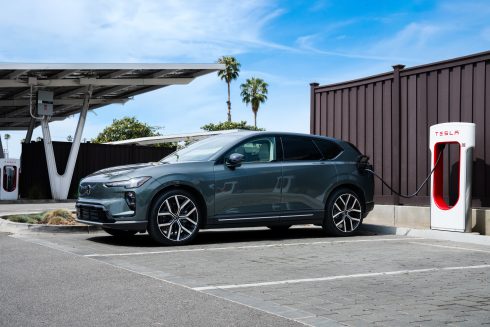 Autoperiskop.cz  – Výjimečný pohled na auta - Volvo domluvilo svým zákazníkům nabíječky Tesly. Získají přístup k více než 20 tisícům Superchargerů