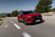Autoperiskop.cz  – Výjimečný pohled na auta - Peugeot 408 Plug-in Hybrid: 1339 kilometrů ukázalo, proč tenhle Francouz dává smysl