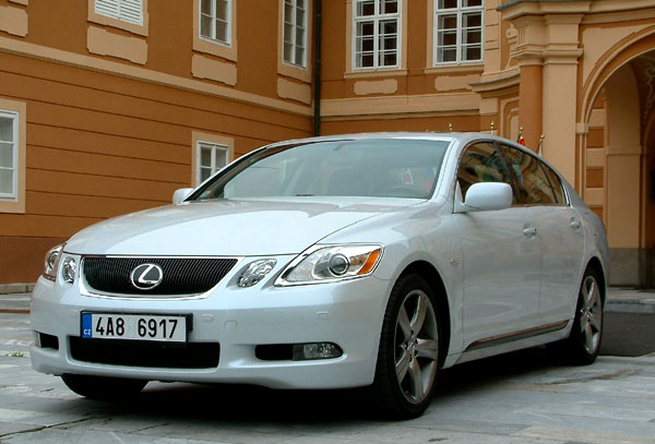 Lexus GS430: opravdový luxus