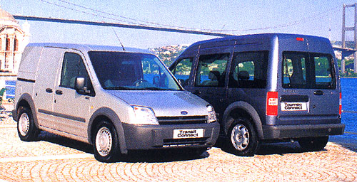 Držitelem prestižního titulu „Van of the Year 2003“ se stal nový Transit Connect!