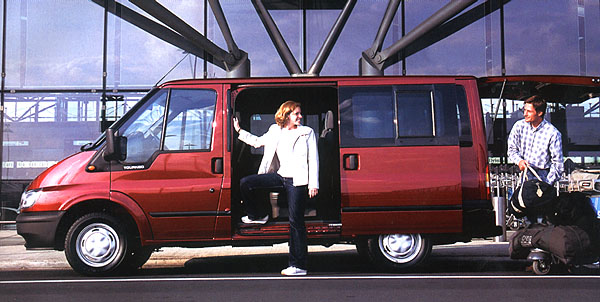 Ford Transit – držitel titulu “Evropská dodávka roku 2001“ - na pozici nejprodávanějšího evropského užitkového vozu!