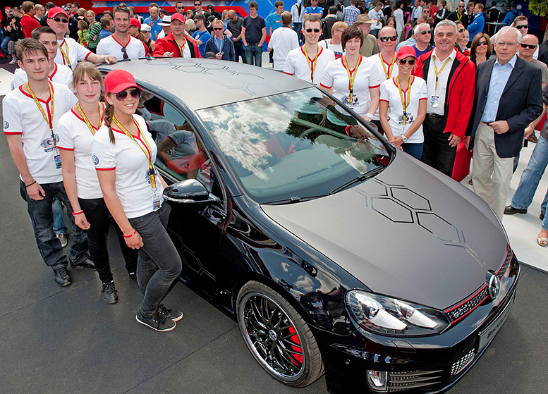 Světová premiéra VW Golf GTI Black Dynamic se odehrála na 31. setkání GTI u jezera Wörthersee v rakouském Reifnitzu