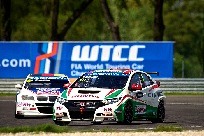 Honda dominovala o víkendu na třetím závodu WTCC na Slovakia Ringu