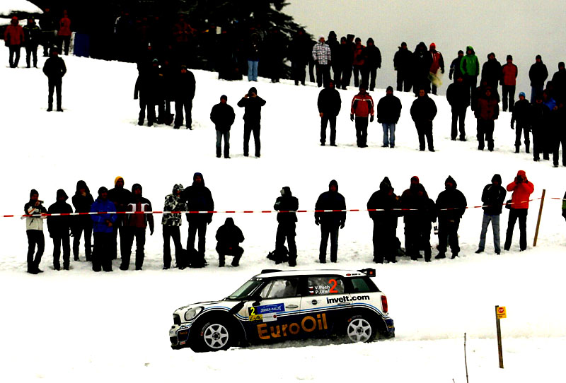 Úspěšná sněhová premiéra Mini Coopera na Jänner Rallye
