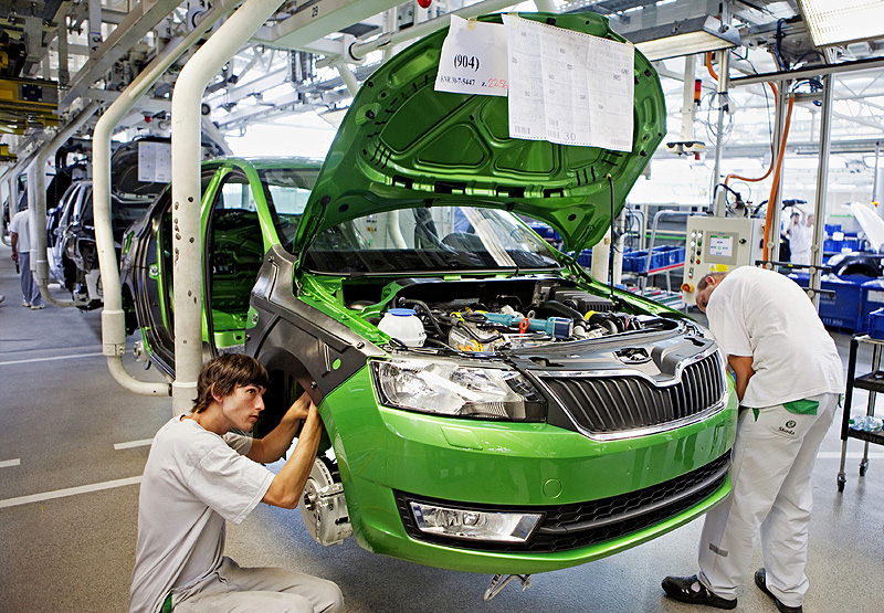 ŠKODA AUTO včera v Mladé Boleslavi zahájila výrobu nové kompaktní limuzíny ŠKODA Rapid