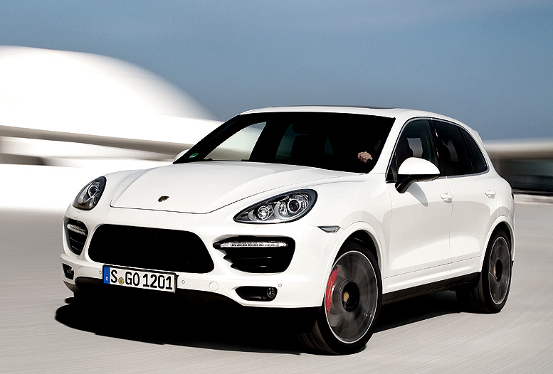 Ve světové premiéře na autosalonu v Pekingu 2012 se představí již druhá generace výkonnějšího modelu Cayenne GTS