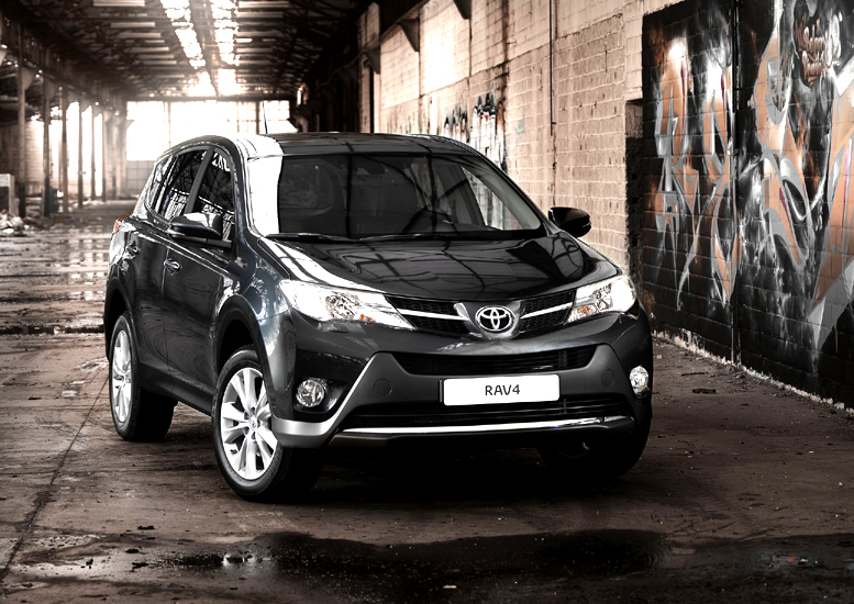 Nová Toyota RAV4 čtvrté generace ve světové premiéře na autosalonu v Los Angeles