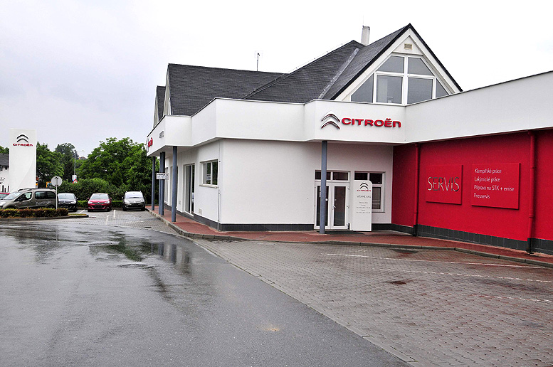 Pouhé dva měsíce stačily na kompletní renovaci pražského showroomu Citroën