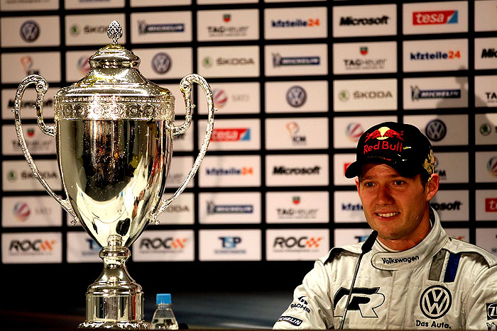 Sébastien Ogier za volantem Pola R WRC vítězem Race of Champions 2011