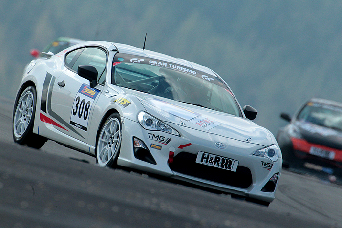 Toyota Motorsport GmbH (TMG) odhalila závodní verzi modelu Toyota GT86 s označením CS-V3