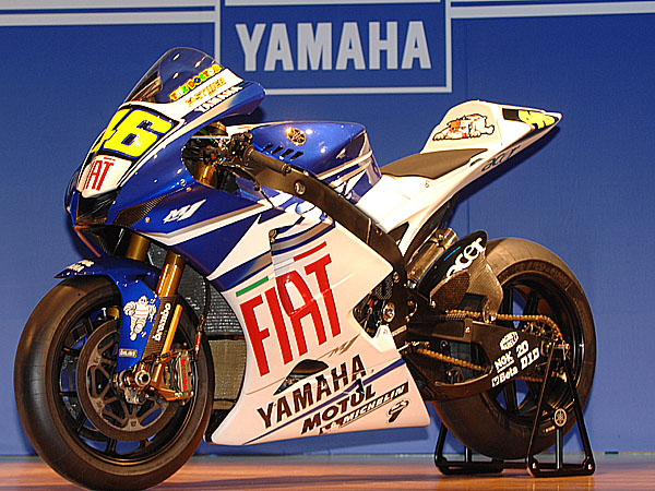 Acer na startovní čáře s továrním závodním týmem Yamaha