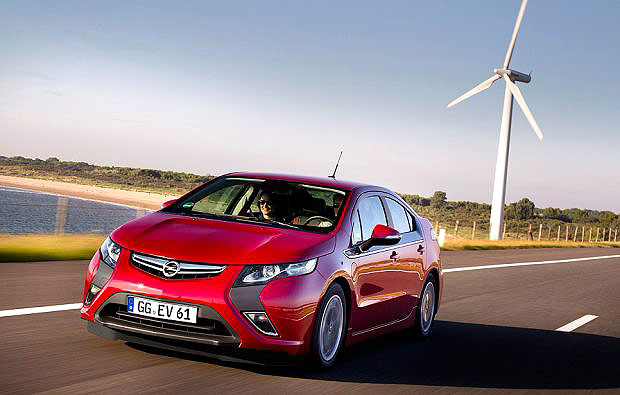 Opel Ampera: První elektromobil bez limitovaného dojezdu pro každodenní provoz