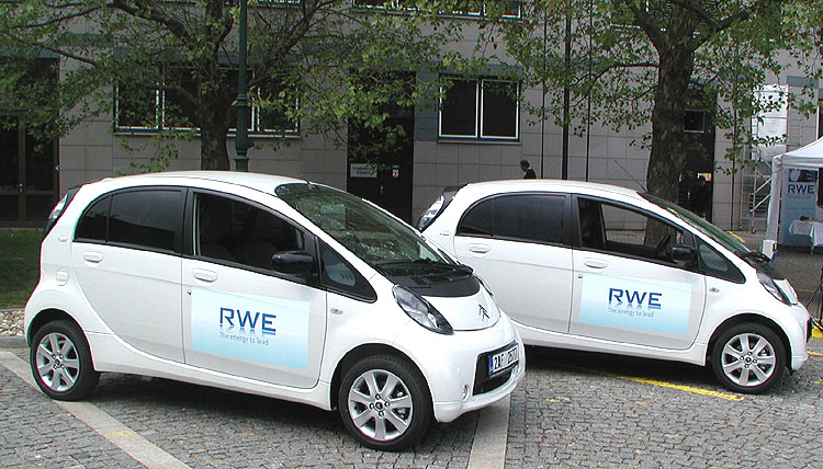 První vozy CITROËN C-ZERO v ČR předány společnosti RWE