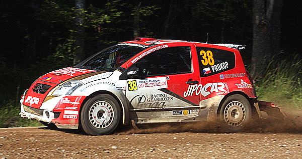 Martin Prokop s Janem Tománkem míří s Citroenem za dalším juniorským závodem do soutěžního ráje - do Finska