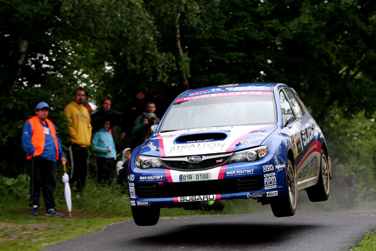 Extrémně náročné podmínky při letošní Rallye Český Krumlov důkladně prověřily kvalitu celého startovního pole.